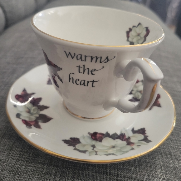 Mother's Cup and Saucer - Picture 3 of 5